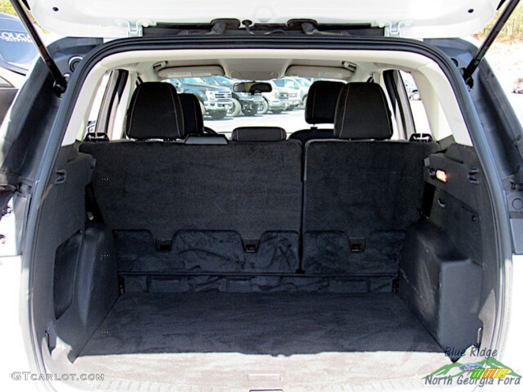 2015 Escape SE - Oxford White / Medium Light Stone photo #14