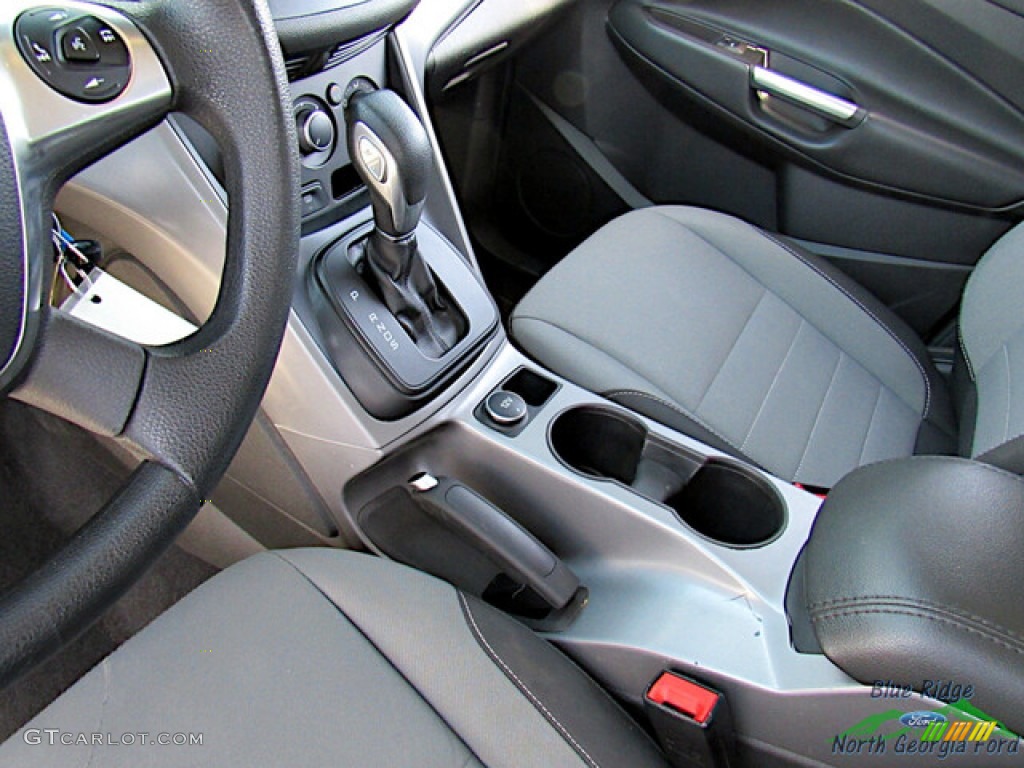 2015 Escape SE - Oxford White / Medium Light Stone photo #23