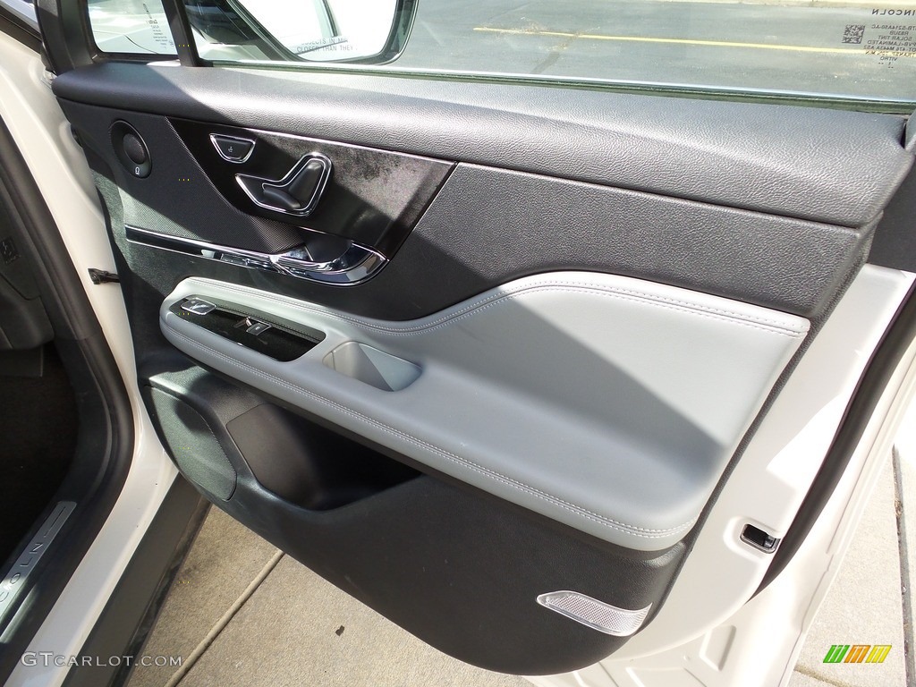2022 Lincoln Corsair Reserve AWD Slate Gray Door Panel Photo #145959779