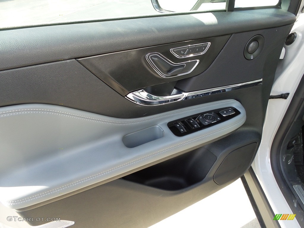 2022 Lincoln Corsair Reserve AWD Slate Gray Door Panel Photo #145959797