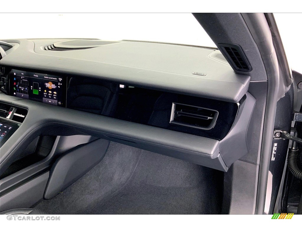 2021 Porsche Taycan Sedan Dashboard Photos