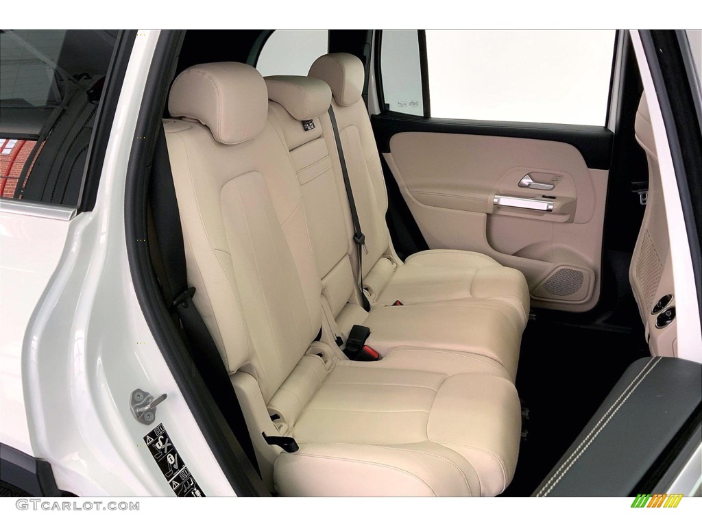 2020 GLB 250 - Polar White / Macchiato Beige photo #19