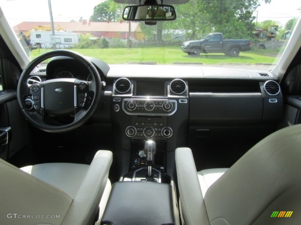 2013 Land Rover LR4 HSE LUX Dashboard Photos