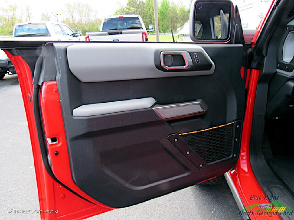 2023 Ford Bronco Badlands 4X4 4-Door Black Onyx Door Panel Photo #145962282