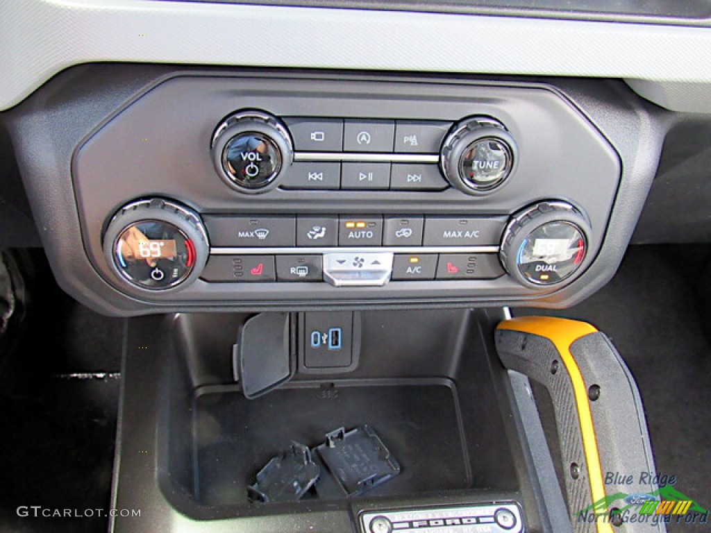 2023 Ford Bronco Badlands 4X4 4-Door Controls Photo #145962522