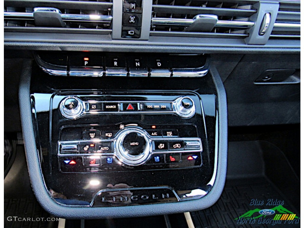 2022 Lincoln Corsair Grand Touring AWD Controls Photos