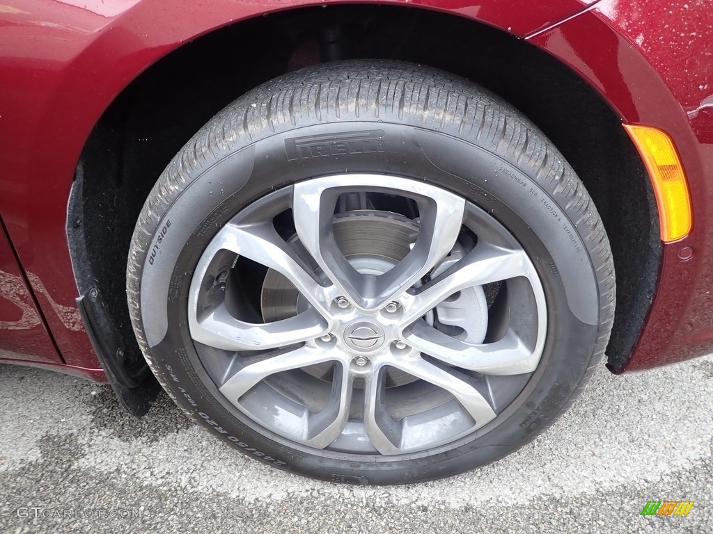 2022 Chrysler Pacifica Pinnacle AWD Wheel Photos