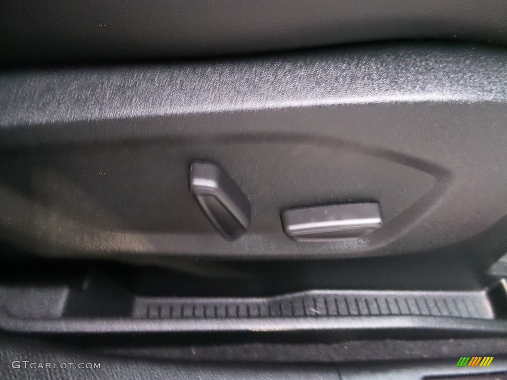 2022 Edge ST AWD - Star White Metallic / Ebony photo #13