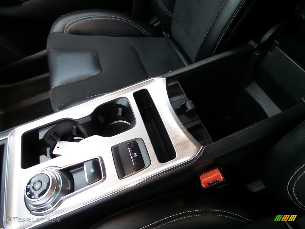 2022 Edge ST AWD - Star White Metallic / Ebony photo #25