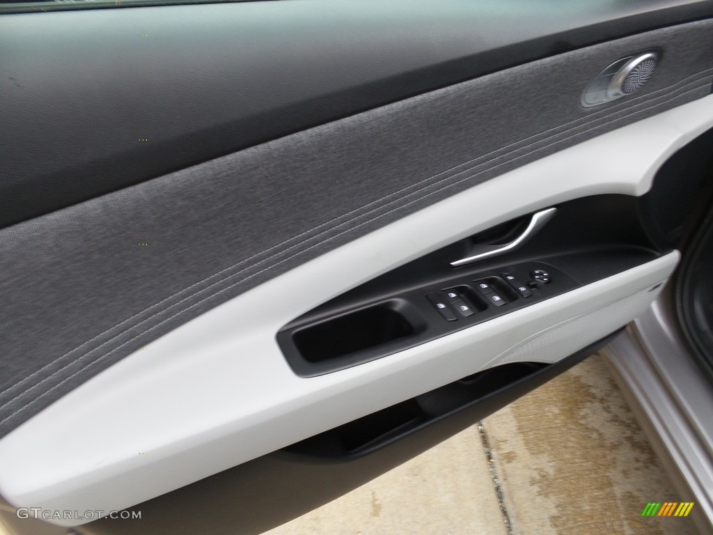 2023 Elantra Limited Hybrid - Fluid Metal / Medium Gray photo #14