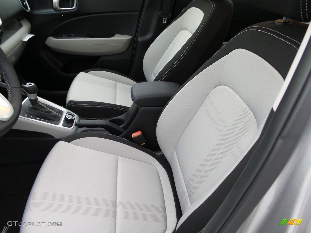 Gray Interior 2023 Hyundai Venue SEL Photo #145967077