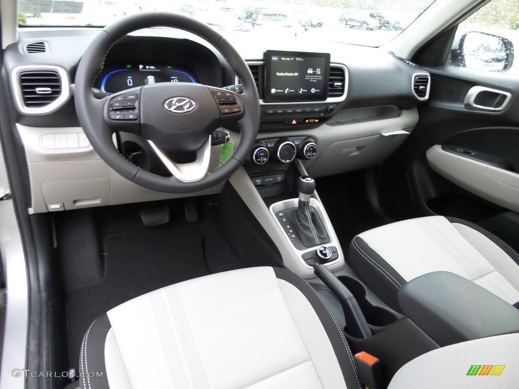 Gray Interior 2023 Hyundai Venue SEL Photo #145967116