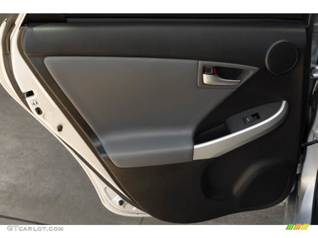 2014 Prius Four Hybrid - Classic Silver Metallic / Misty Gray photo #29