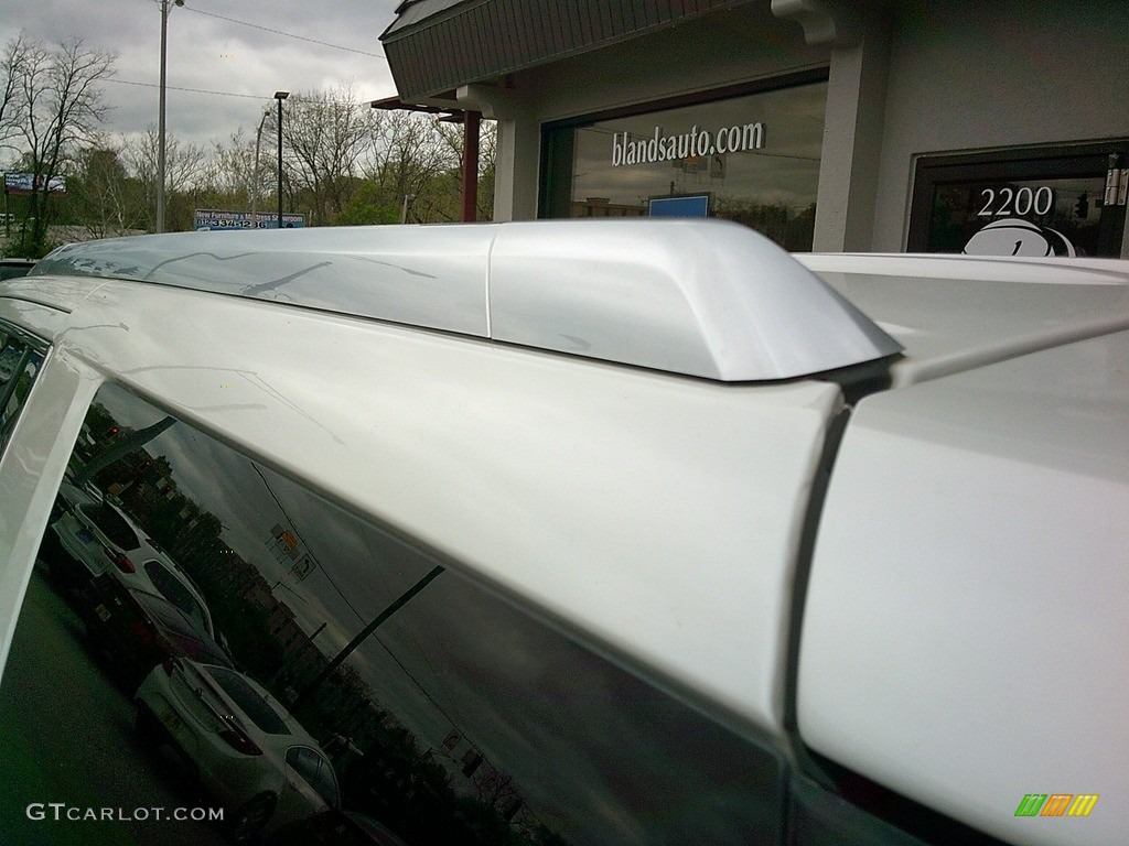 2016 Escalade Platinum 4WD - Crystal White Tricoat / Tuscan Brown photo #10