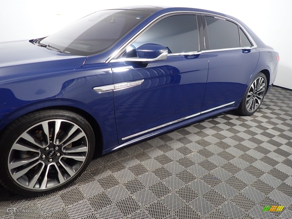 2019 Continental Reserve AWD - Rhapsody Blue / Ebony photo #12