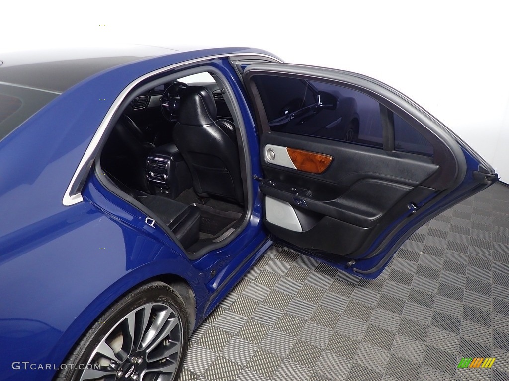 2019 Continental Reserve AWD - Rhapsody Blue / Ebony photo #38