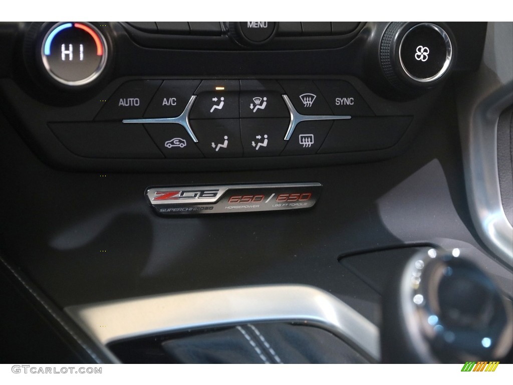 2017 Chevrolet Corvette Z06 Coupe Controls Photos