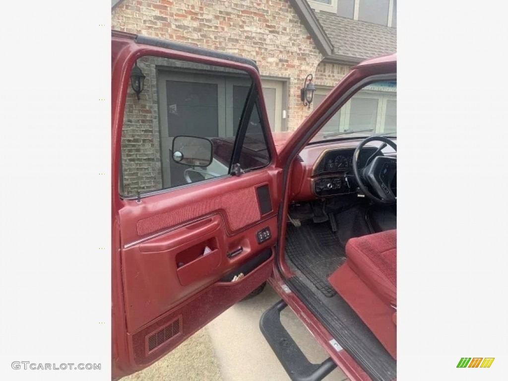 Scarlet Red Interior 1990 Ford Bronco XLT 4x4 Photo #145971506