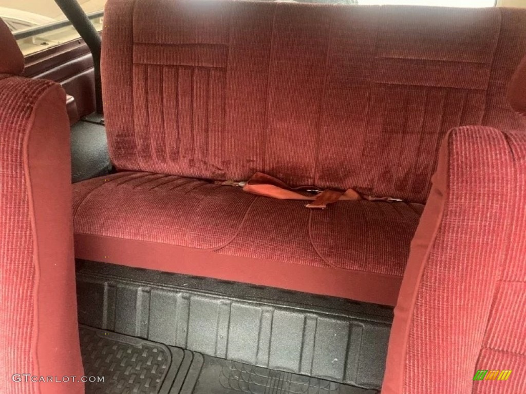 1990 Ford Bronco XLT 4x4 Rear Seat Photo #145971545