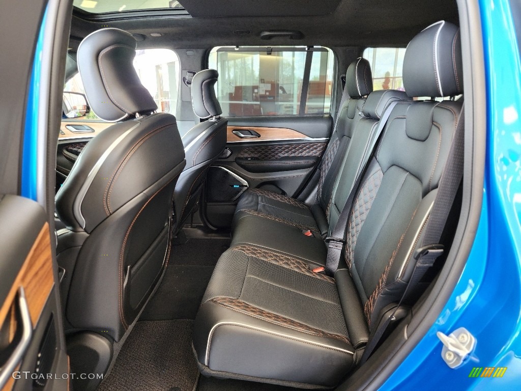 Global Black Interior 2023 Jeep Grand Cherokee Summit Reserve 4WD Photo #145971629