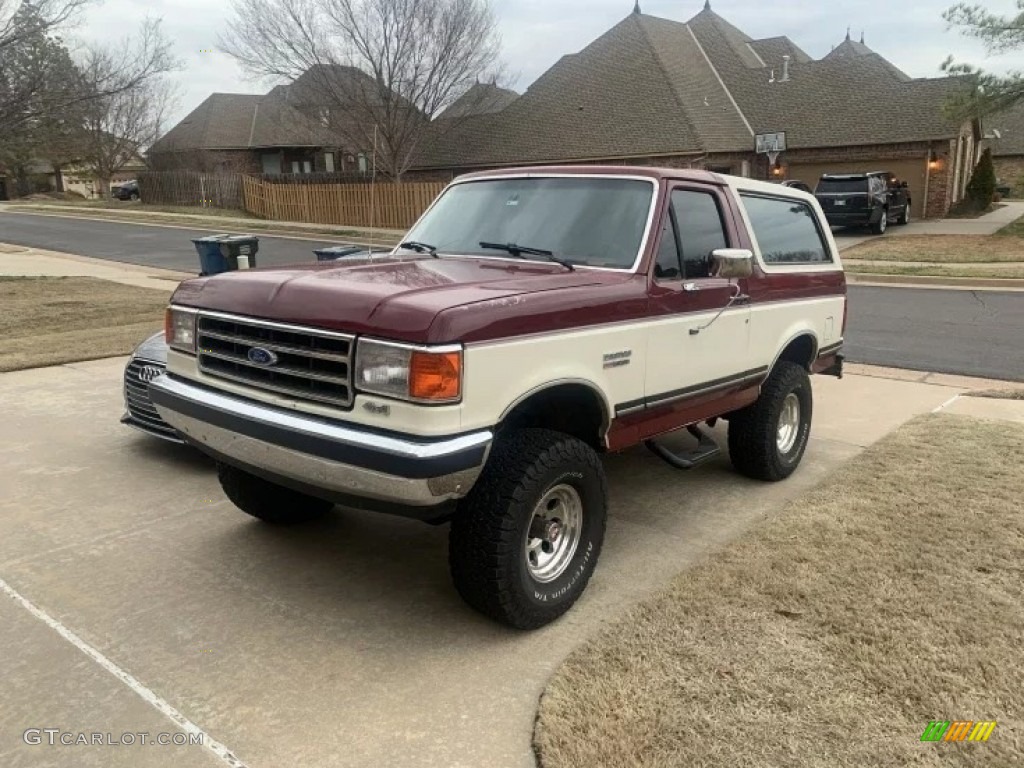 Cabernet Red 1990 Ford Bronco XLT 4x4 Exterior Photo #145971644