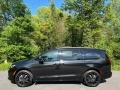 Brilliant Black Crystal Pearl 2023 Chrysler Pacifica Touring L AWD