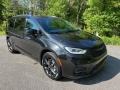 2023 Brilliant Black Crystal Pearl Chrysler Pacifica Touring L AWD  photo #4