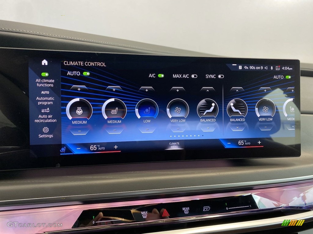 2023 BMW i7 Series xDrive60 Controls Photo #145975601