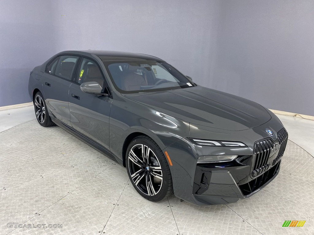 Individual Dravit Gray Metallic 2023 BMW i7 Series xDrive60 Exterior Photo #145975670