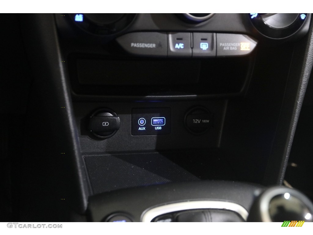 2020 Kona SE - Thunder Gray / Gray/Black photo #12