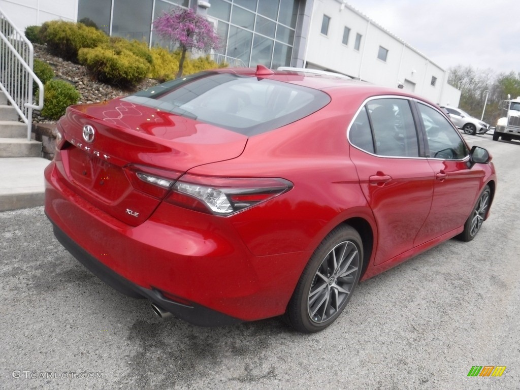 2023 Camry XLE - Supersonic Red / Ash photo #18