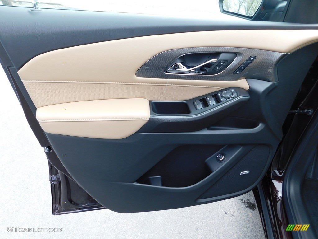 2023 Chevrolet Traverse Premier Jet Black/Maple Sugar Door Panel Photo #145977047