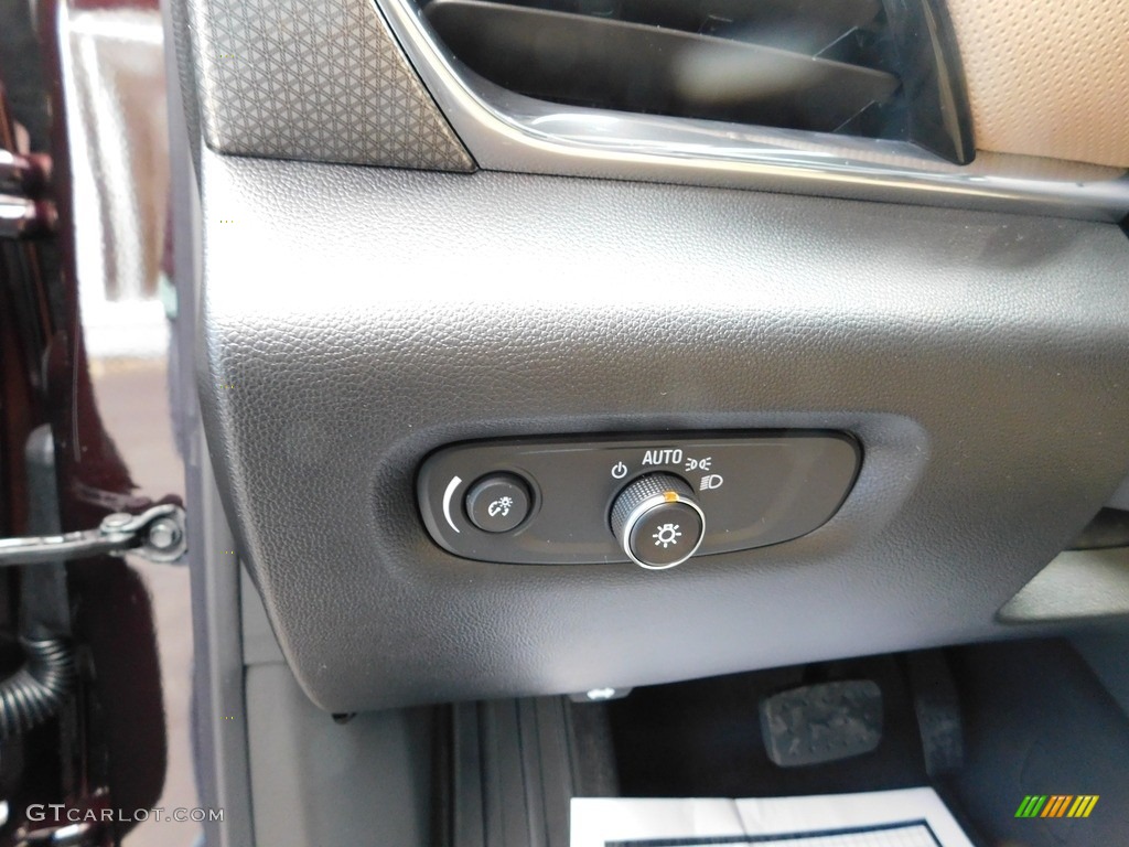 2023 Traverse Premier - Black Cherry Metallic / Jet Black/Maple Sugar photo #26