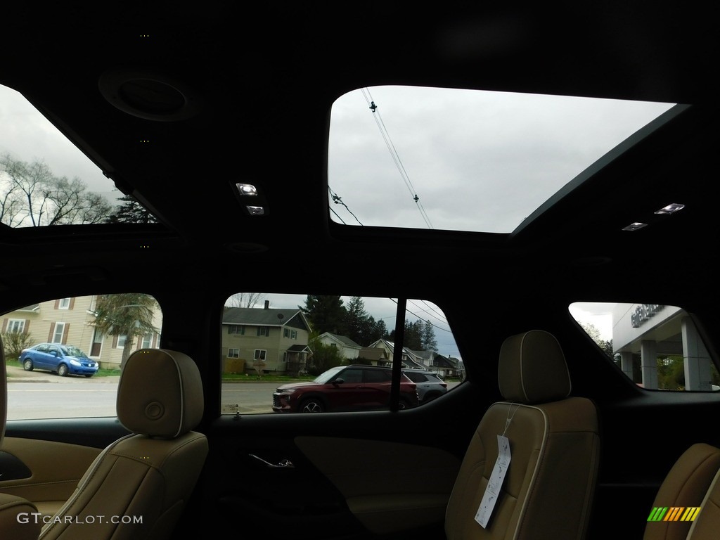 2023 Chevrolet Traverse Premier Sunroof Photos