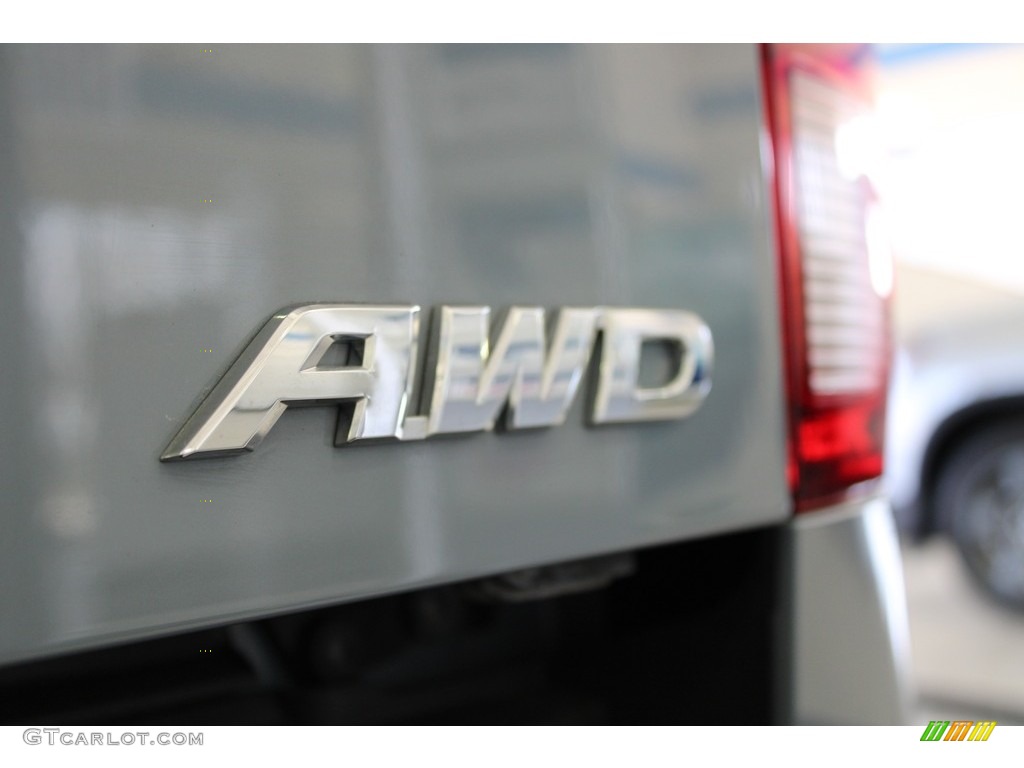 2022 Honda Ridgeline Black Edition AWD Marks and Logos Photos
