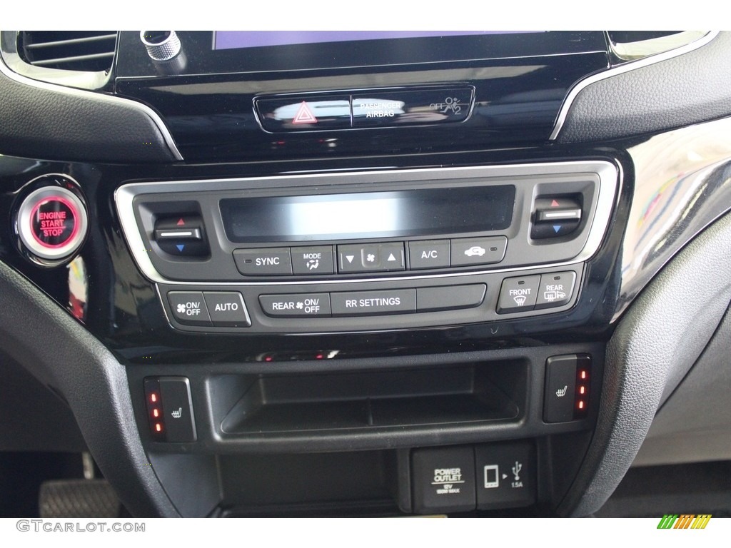 2022 Honda Ridgeline Black Edition AWD Controls Photos