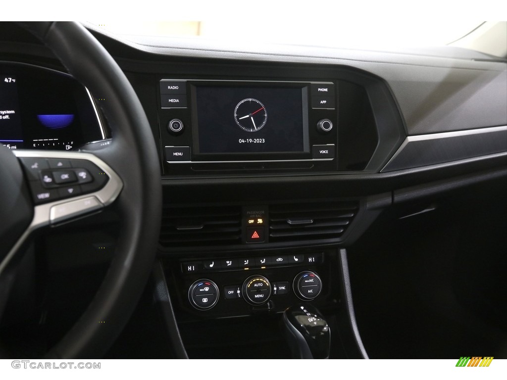 2022 Volkswagen Jetta SE Controls Photo #145978683