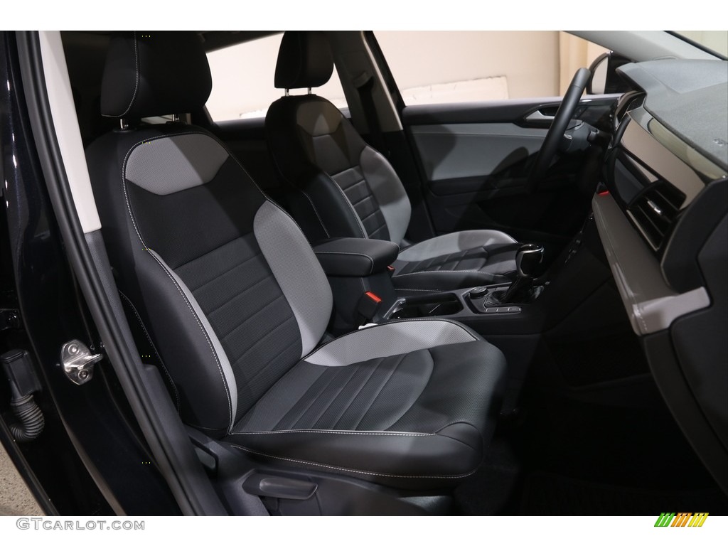 2022 Volkswagen Taos SEL 4Motion Front Seat Photos