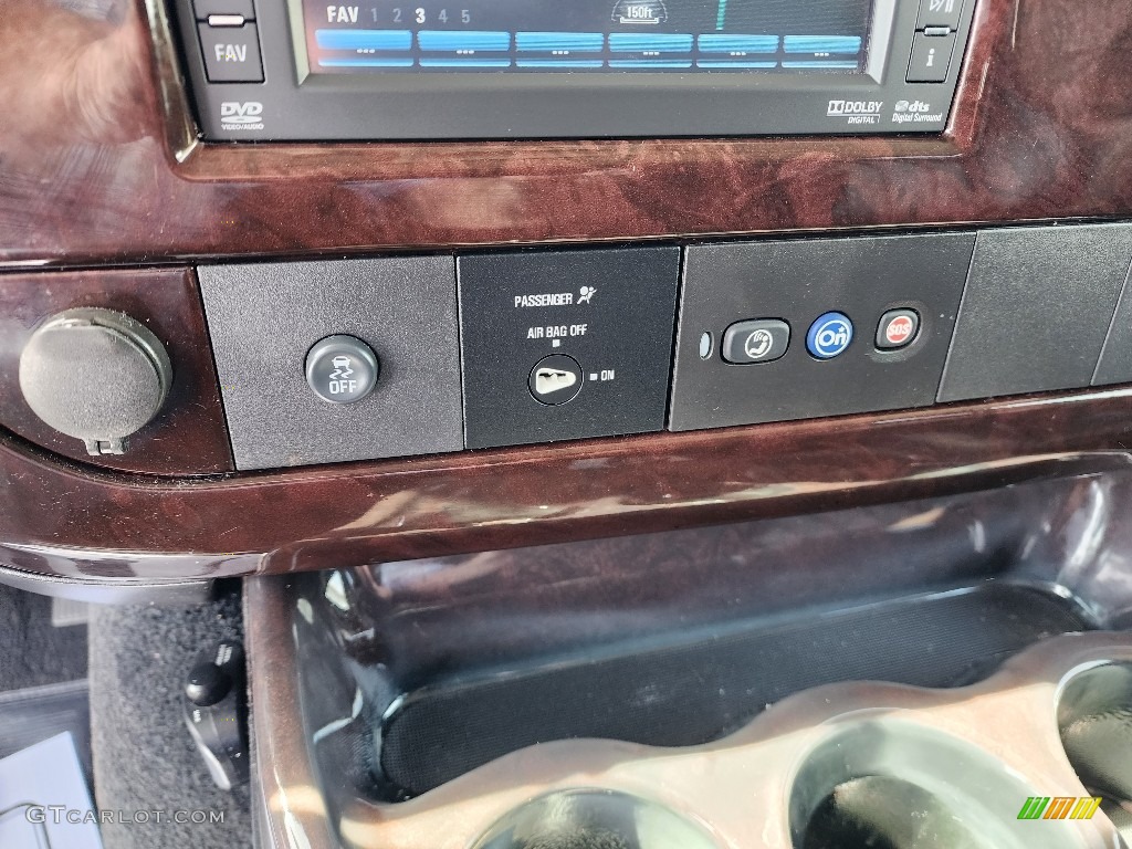 2014 Chevrolet Express 2500 Passenger Conversion Controls Photo #145980222