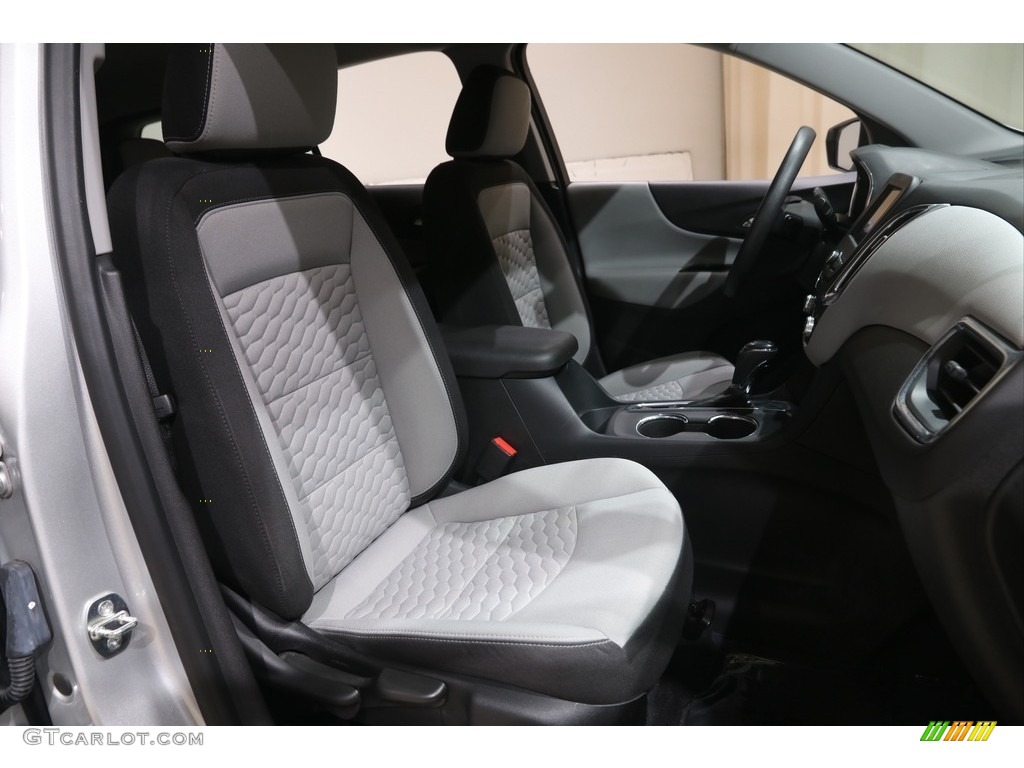 2020 Equinox LS - Silver Ice Metallic / Ash Gray photo #15