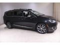 Brilliant Black Crystal Pearl 2018 Chrysler Pacifica Limited