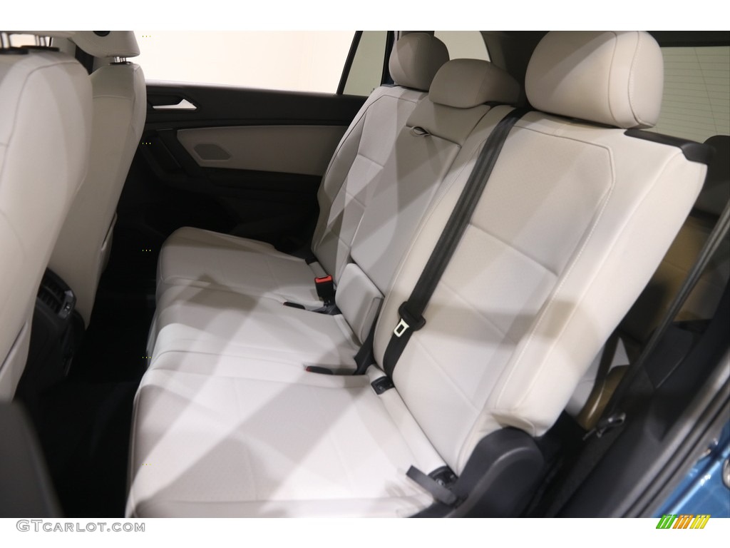 2019 Tiguan SEL 4MOTION - Blue Silk Metallic / Storm Gray photo #18