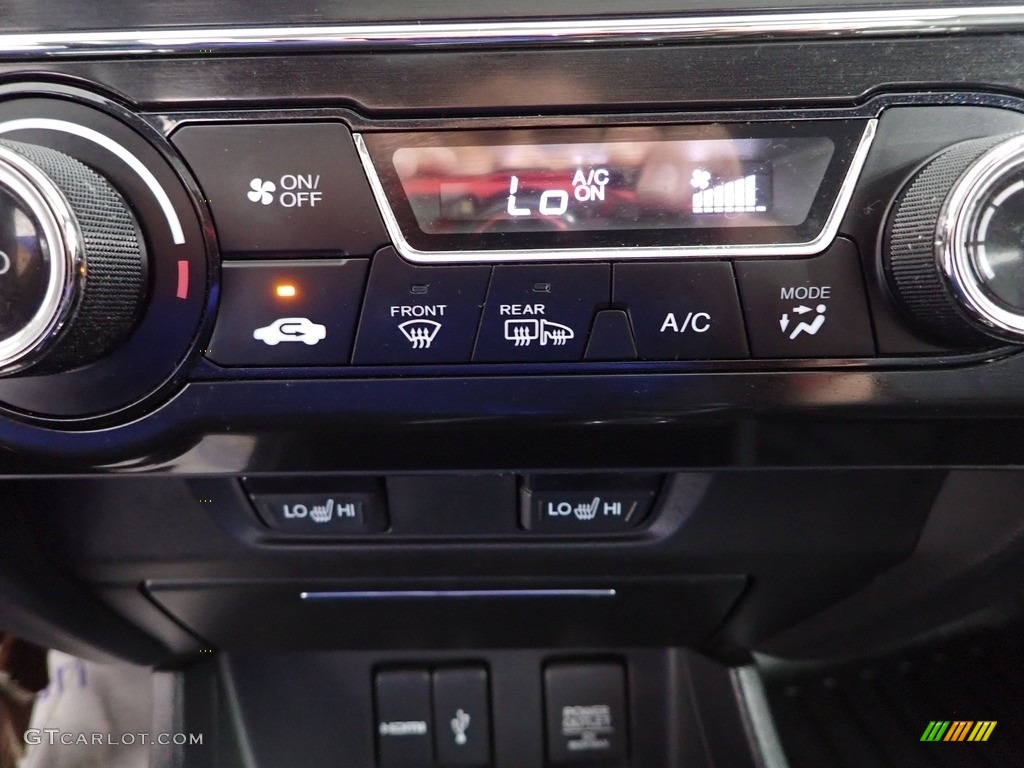 2014 Honda Civic EX-L Sedan Controls Photos