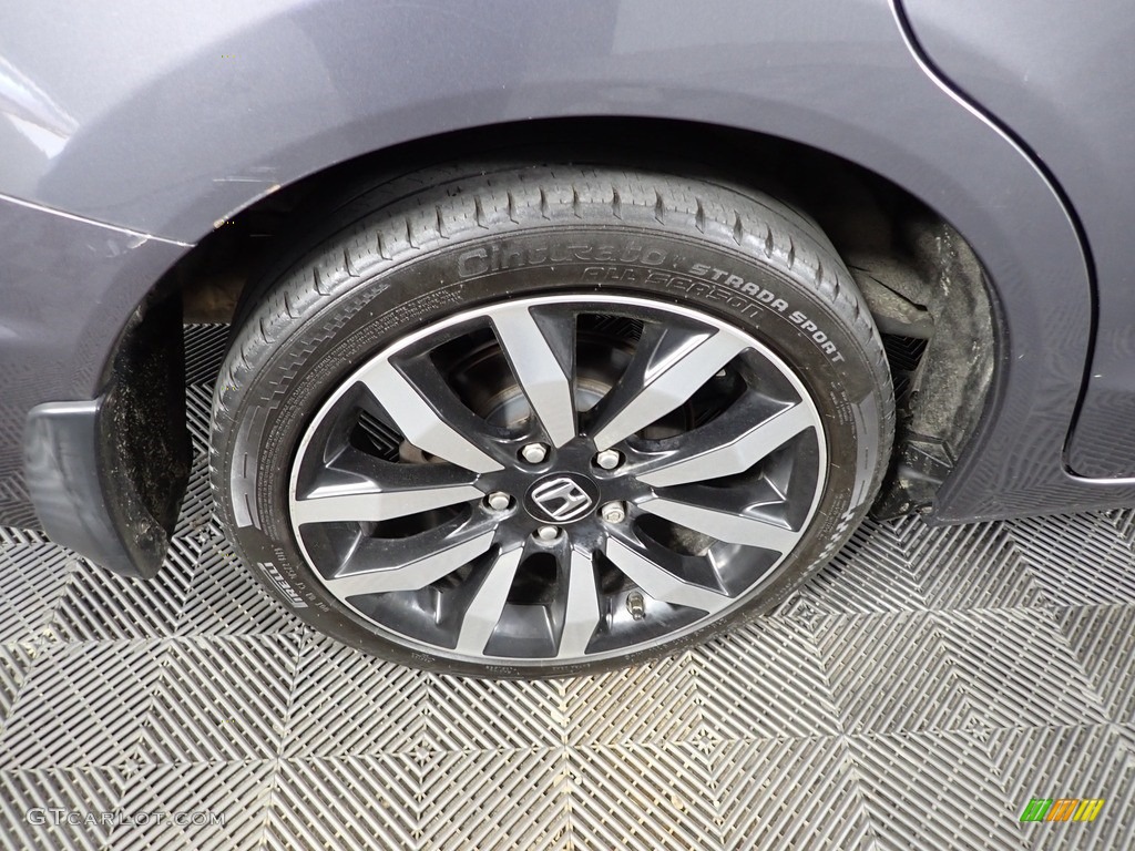 2014 Honda Civic EX-L Sedan Wheel Photos