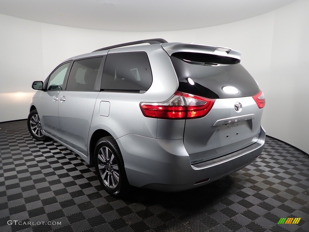 2020 Sienna LE AWD - Celestial Silver Metallic / Ash photo #6