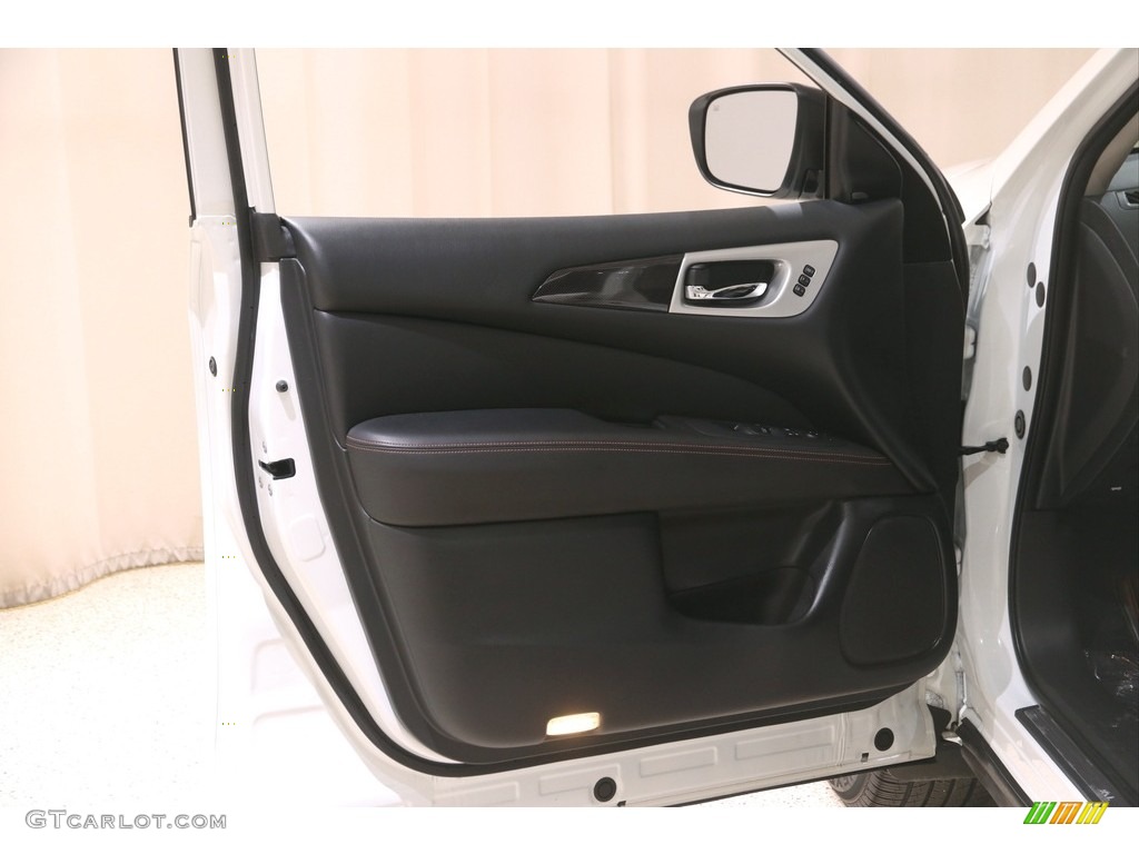 2020 Nissan Pathfinder SL 4x4 Door Panel Photos