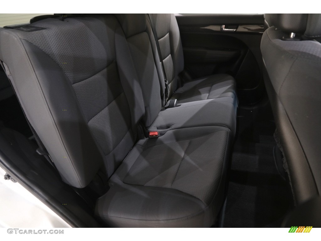 2013 Sorento LX V6 AWD - Bright Silver / Black photo #15