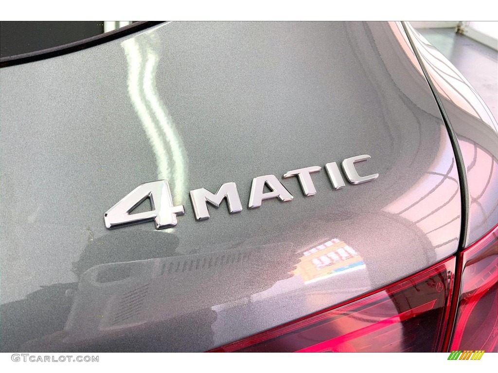 2020 GLC 300 4Matic - Selenite Grey Metallic / Black photo #7