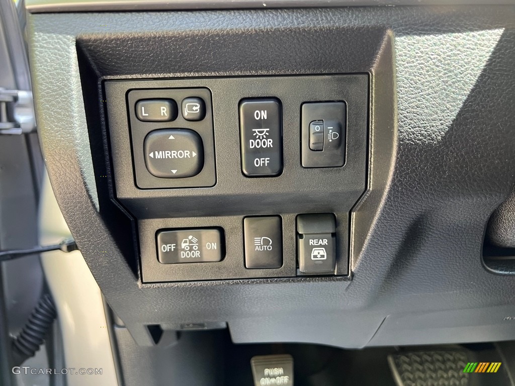 2021 Tundra Platinum CrewMax 4x4 - Silver Sky Metallic / Black photo #20