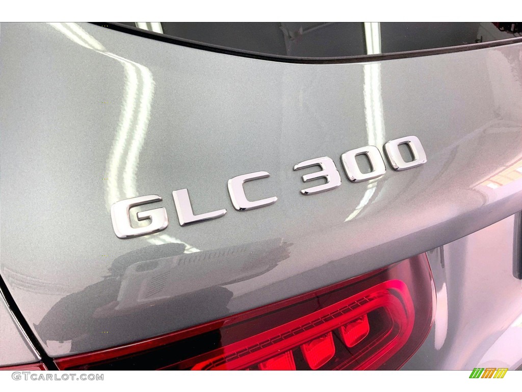 2020 GLC 300 4Matic - Selenite Grey Metallic / Black photo #31